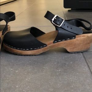 Mia Sofia black Clogs